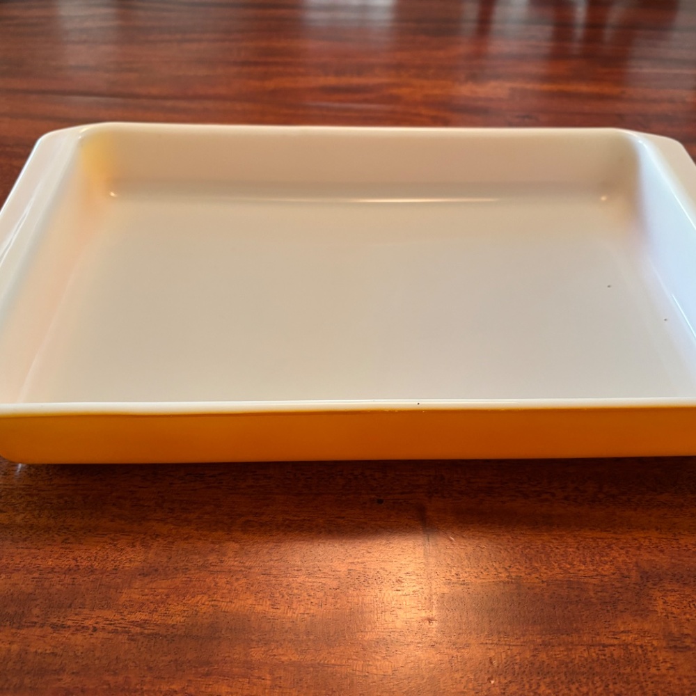 Vintage Pyrex Casserole Pan - Picture 5 of 11